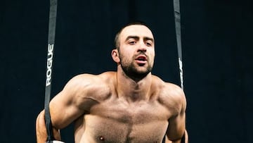 Lazar Dukic en medio de una competición de CrossFit