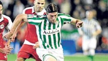 <b>SE QUEDA. </b>Pese a las tentadoras ofertas desde Suramérica, el Betis cuenta con Pavone para Segunda.