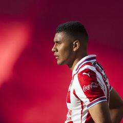 Chivas reporta un caso de COVID-19 antes del debut en el Clausura 2021