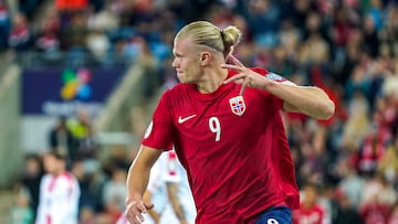 Haaland celebra el primer gol de Noruega.