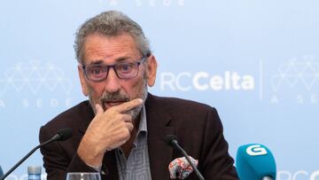 Carlos Mouriño habla durante una comparecencia ante los medios de comunicación.