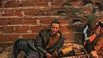 Higuaín se vistió de indigente para luchar contra la droga