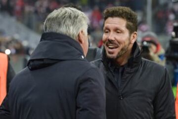 Saludo de Carlo Ancelotti y Diego Simeone.