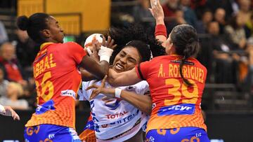 Las Guerreras debutan con ¨¦xito frente a una dura Angola