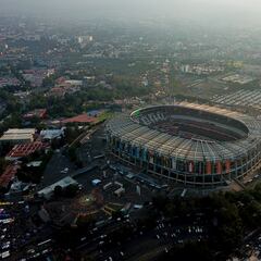 Vecinos ‘clausuran’ el Estadio Azteca como protesta a la remodelación
