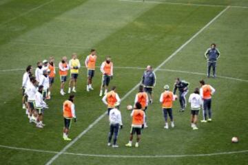 Charla de Benítez en el Aami Park.