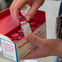 Un médico de Boston sufre la primera reacción alérgica grave a la vacuna de Moderna