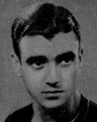 Ignacio Llácer Sornosa, centrocampista nacido en Llíria (Valencia), tuvo una breve pero significativa etapa en el FC Barcelona durante la década de 1940, donde aportó su talento en el mediocampo en una época de transición para el club. Posteriormente, se incorporó al Valencia CF, donde encontró mayor continuidad y protagonismo, consolidándose como un jugador fiable y técnico en el centro del campo. Su paso por ambos clubes refleja la trayectoria de un futbolista valenciano que supo adaptarse a la élite del fútbol español en tiempos exigentes.