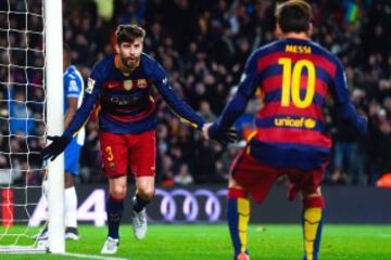 Piqué celebra el 3-1.