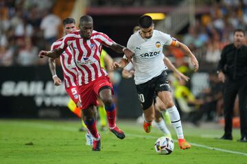 Kondogbia y Carlos Soler.