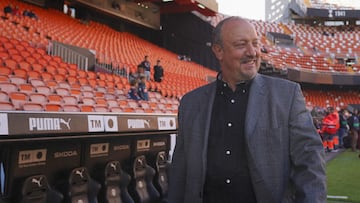 El entrenador Rafa Benítez, en el estadio de Mestalla durante la visita del Celta en Liga el pasado mes de noviembre.