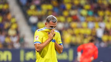 En C¨¢diz lamentan la falta de gol del equipo.