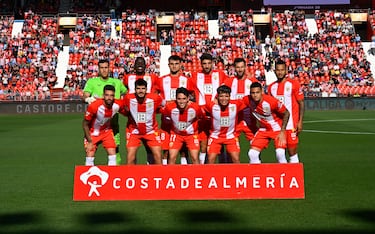 El vestuario del Almer¨ªa vuelve a subirse al avi¨®n del ascenso