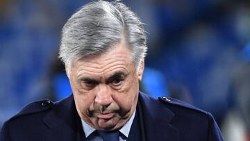 El N¨¢poles despide a Ancelotti a pesar de la clasificaci¨®n