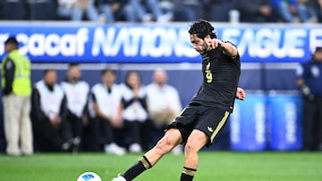 Raul Jimenez of Mexico during the Semifinal match between Canada and Mexican National Team (Mexico) as part Final Four of the Concacaf Nations League 2024-2025 at SoFi Stadium on March 20, 2025 in Inglewood, Los Angeles, California, United States.