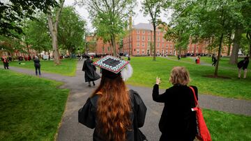 La nueva norma de la administración Trump redefine qué es una profesión y limita los créditos para carreras esenciales. Te contamos más a fondo.