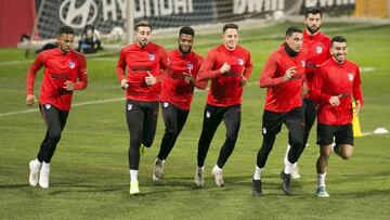 Los jugadores del Atlético en el entrenamiento.