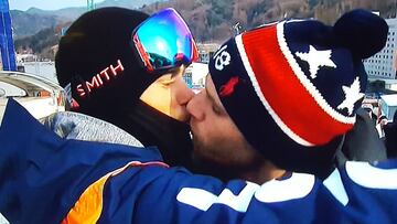 Gus Kenworthy y su novio se besan ante el mundo