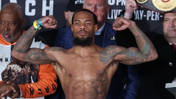 NEW YORK, NEW YORK - FEBRUARY 28: Lamont Roach Jr. steps on the scale and poses at the weigh in at the WBA lightweight title bout against Gervonta Davis at Barclays Center on February 28, 2025 in New York City. Al Bello/Getty Images/AFP (Photo by AL BELLO / GETTY IMAGES NORTH AMERICA / Getty Images via AFP)