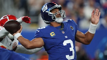 Despite being benched for the first time in his 14-year career, New York Giants quarterback Russell Wilson isn't giving up just yet.