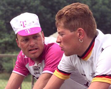 El 25 de mayo de 2007 el corredor convulsionó el mundo del ciclismo al reconocer en una conferencia de prensa en Copenhague que se dopó con EPO durante 5 años, desde 1993 hasta 1998, situación por la cual el Tour de Francia ya no le considera vencedor de la edición de 1996.
