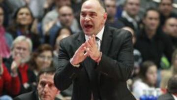El entrenador del Real Madrid, Pablo Laso, durante el partido contra el Zalgiris Kaunas.