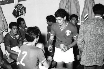 Jugó frente a Brasil y España con el uniforme verde, ambos duelos con derrota. Fue el primer mundial en que llevaron dos camisetas de distintos colores, la segunda de guinda.