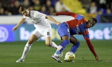 Jefferson Lerma, volante destacado del Levante