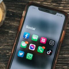 Lalo Trelles filtra por error el número telefónico de Paco Javier González