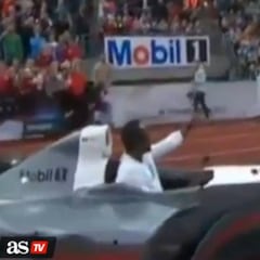 Usain Bolt también disfruta con la velocidad... al volante
