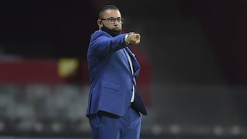 Antonio Mohamed: &quot;El rival fue muy superior a nosotros&quot;