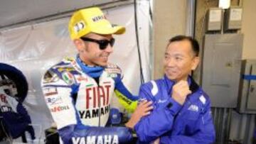 SIETE A&Ntilde;OS JUNTOS. Valentino Rossi y Masao Furusawa coincidieron en Yamaha de 2004 a 2010.