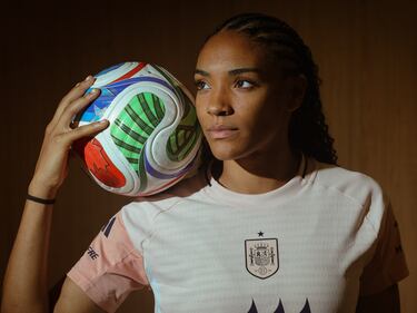 “Necesitaba parar de tanto fútbol, estar sola”