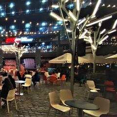 Dónde ver a la Roja: Beer Garden y el fútbol se apoderan de Mall Barrio Independencia