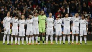 RECONOCIMIENTO. El Santiago Bernabéu guardó un minuto de silencio en homenaje al desaparecido Eusebio.