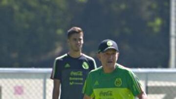 Juan Carlos Osorio ya trabajó este lunes con el Tri.