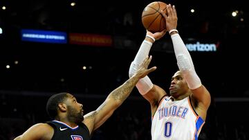 Jan 4, 2018; Los Angeles, CA, USA; LA Clippers guard Sindarius Thornwell (0) guards Oklahoma City Thunder guard Russell Westbrook (0) during in the second half at Staples Center. Mandatory Credit: Kirby Lee-USA TODAY Sports
