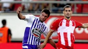 <b>DESTACADO. </b>Saúl fue de los pocos que salvaron del Deportivo en el partido de ayer en Atenas.