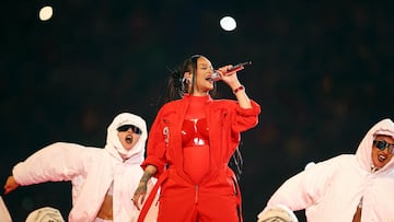 Una de las bailarinas de Rihanna durante el Halftime Show del Super Bowl 2023 reveló que tampoco sabía que RiRi estaba embarazada.