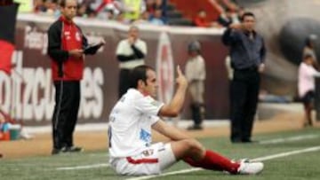 Otras irregularidades en el registro de Cuauht&eacute;moc Blanco