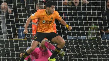 Raúl Jiménez podría igualar a máximo goleador de Wolves