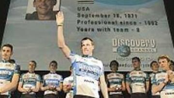 <b>NUEVOS COLORES. </b>Armstrong luce el maillot del Discovery Channel.
