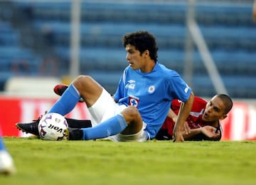 En la segunda etapa de Martino en Libertad, en 2006, dirigió a Riveros, quien también estuvo en Cruz Azul.