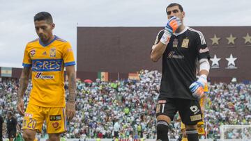 Foto de acci&oacute;n durante el partido de vuelta de Cuartos de Final Santos vs Tigres del Torneo Clausura 2018 de la Liga Bancomer MX en el Estadio TSM. 