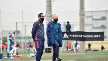 Calero deja a Iniesta por Campos