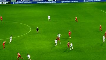 Este sí es aquel juvenil que nos encandiló: delicioso pase de Óliver Torres que salvó al Sevilla