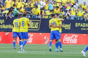 1-1. Rub¨¦n Sobrino marca el primer gol.