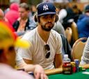 Piqué se divierte jugando al poker en Las Vegas