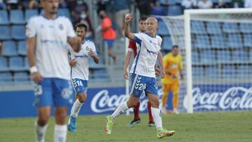 Mollejo celebra un gol contra el Burgos.