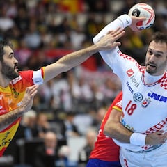 España se complica el futuro
por despistarse ante Croacia